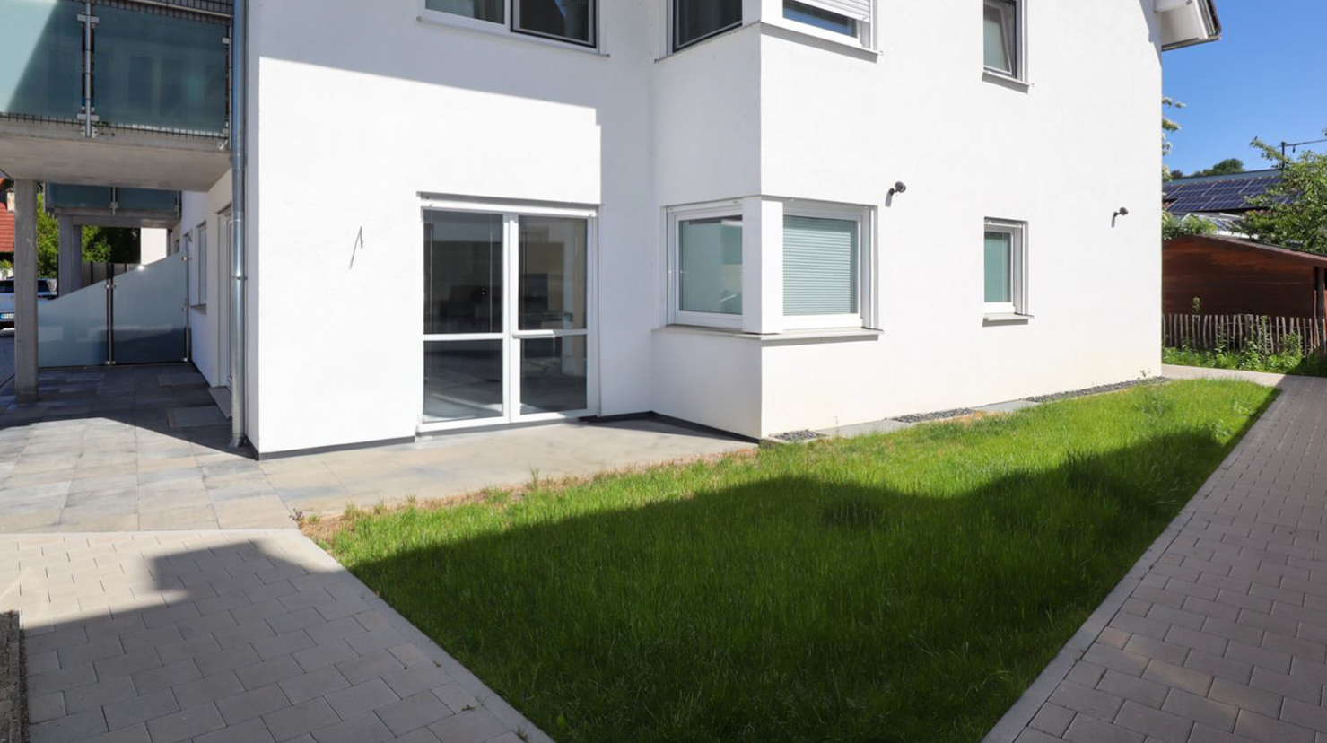 Terrasse mit Grünbereich