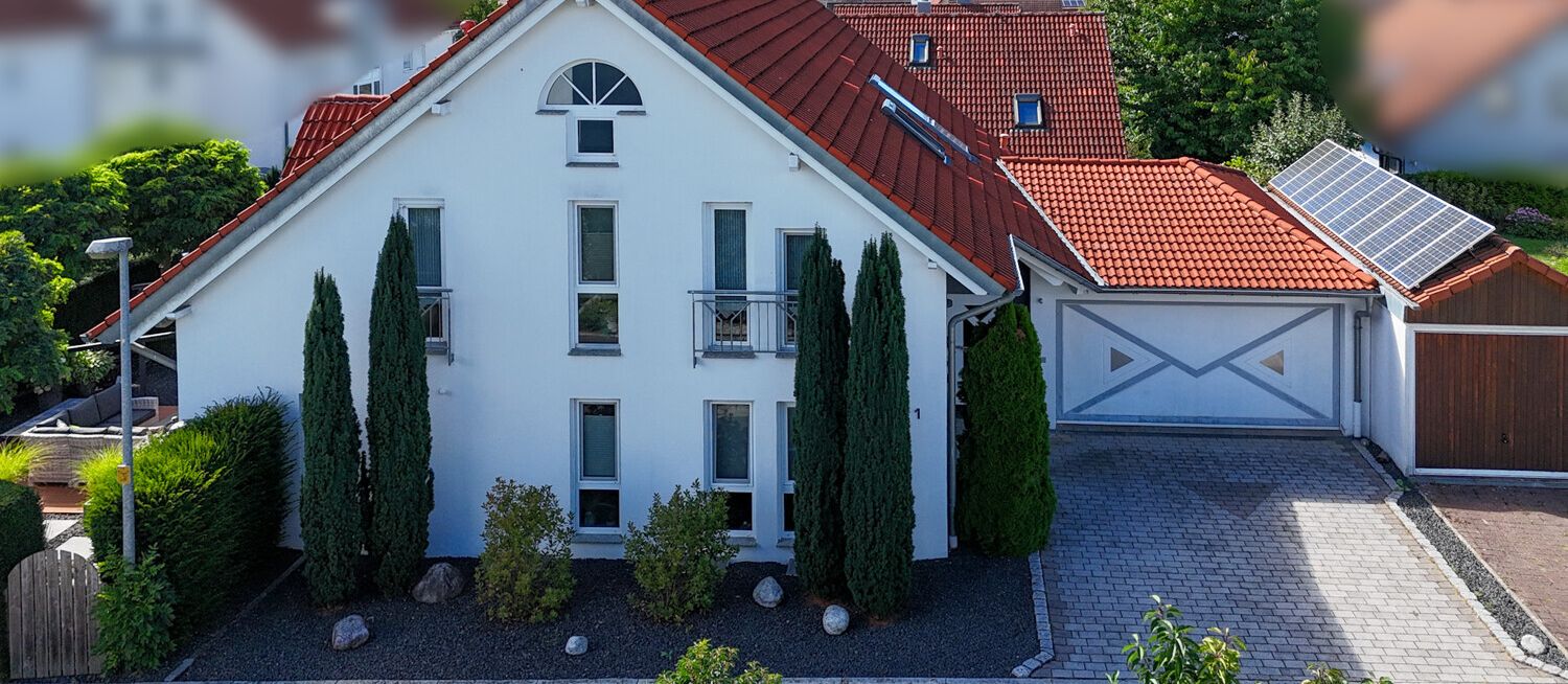 Außenansicht frontal