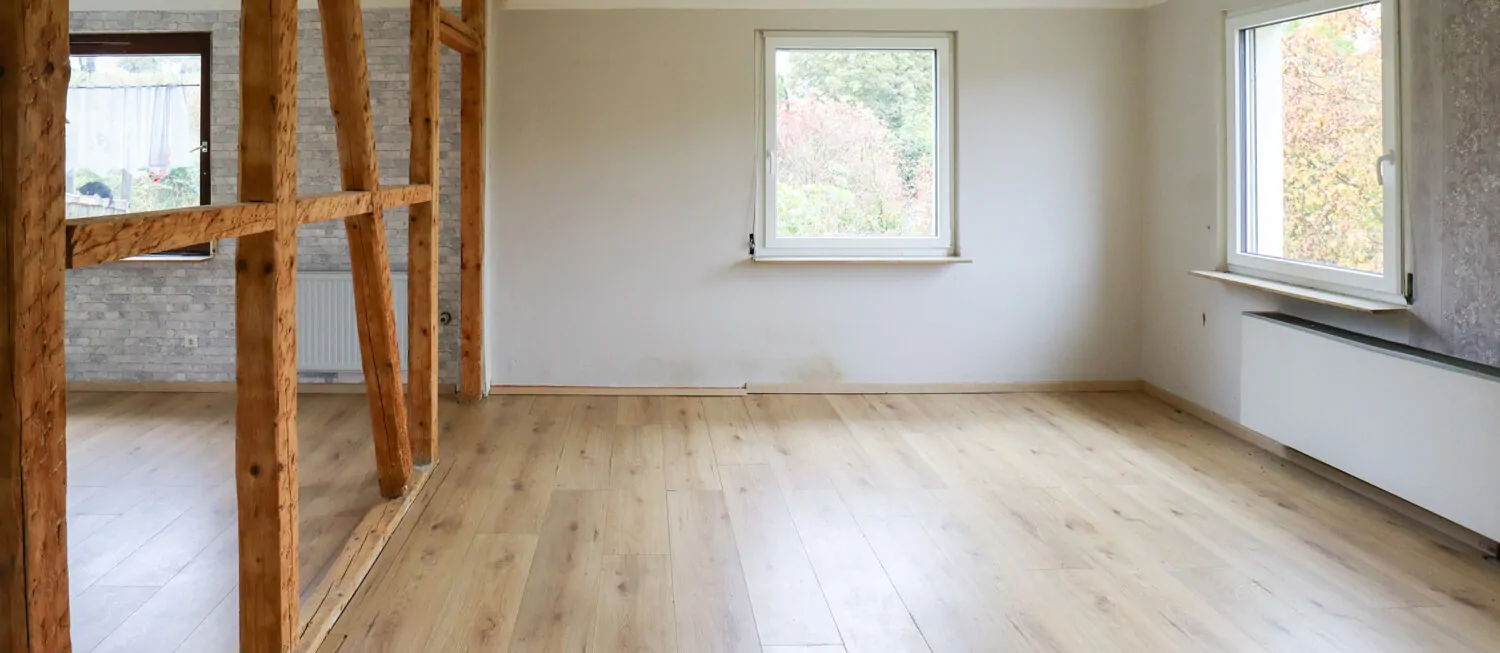 Wohn-/ Essbereich rechts