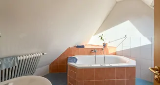 von_poll_real_estate_property_25362215_image_9