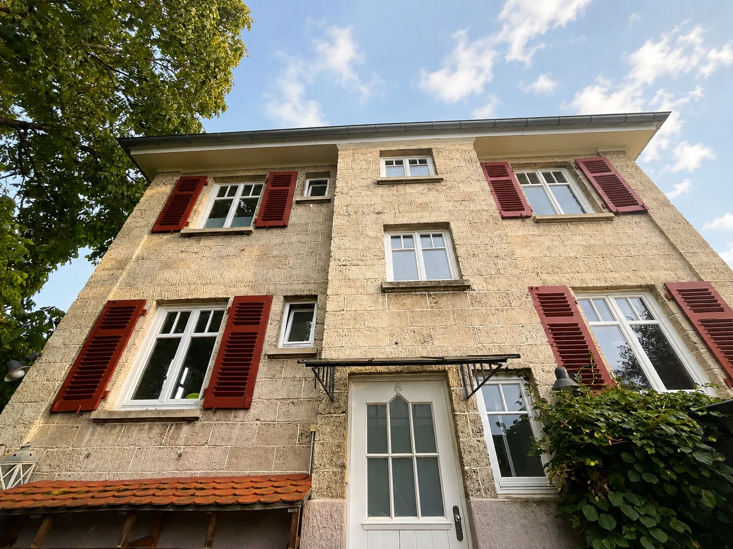 Hausansicht von hinten