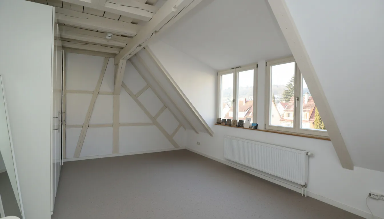 Kinder-/ Arbeitszimmer DG