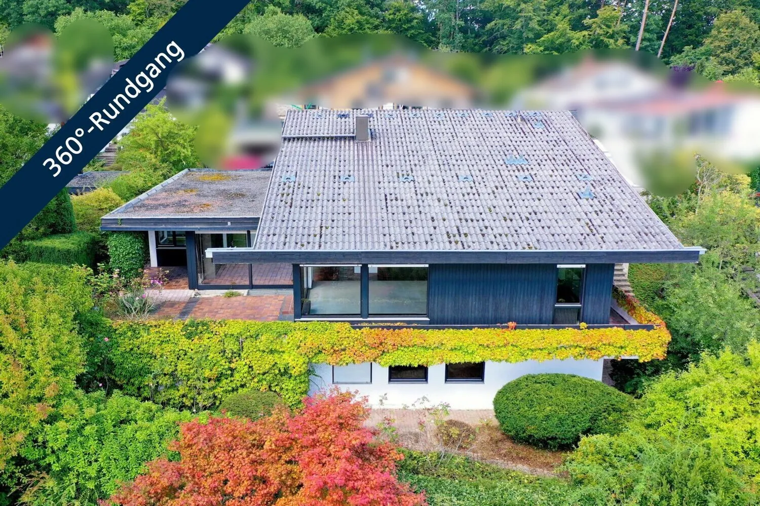 Viel Platz & Weitblick: Einfamilienhaus mit Einliegerwohnung & Doppelgarage in bevorzugter Höhenlage