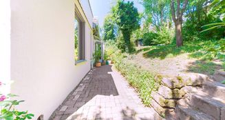 von_poll_real_estate_property_25349042_image_2