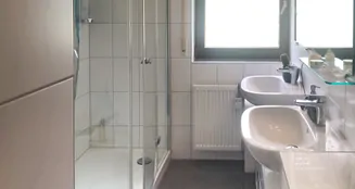 von_poll_real_estate_property_25349045_image_5