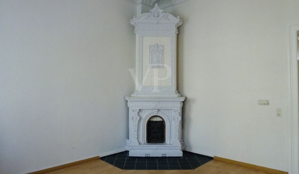EG Haupthaus Wohnung Kachelofen EG