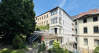von_poll_real_estate_property_24382006_image_0