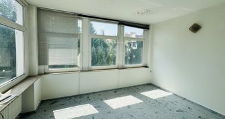 von_poll_real_estate_property_24382006_image_24