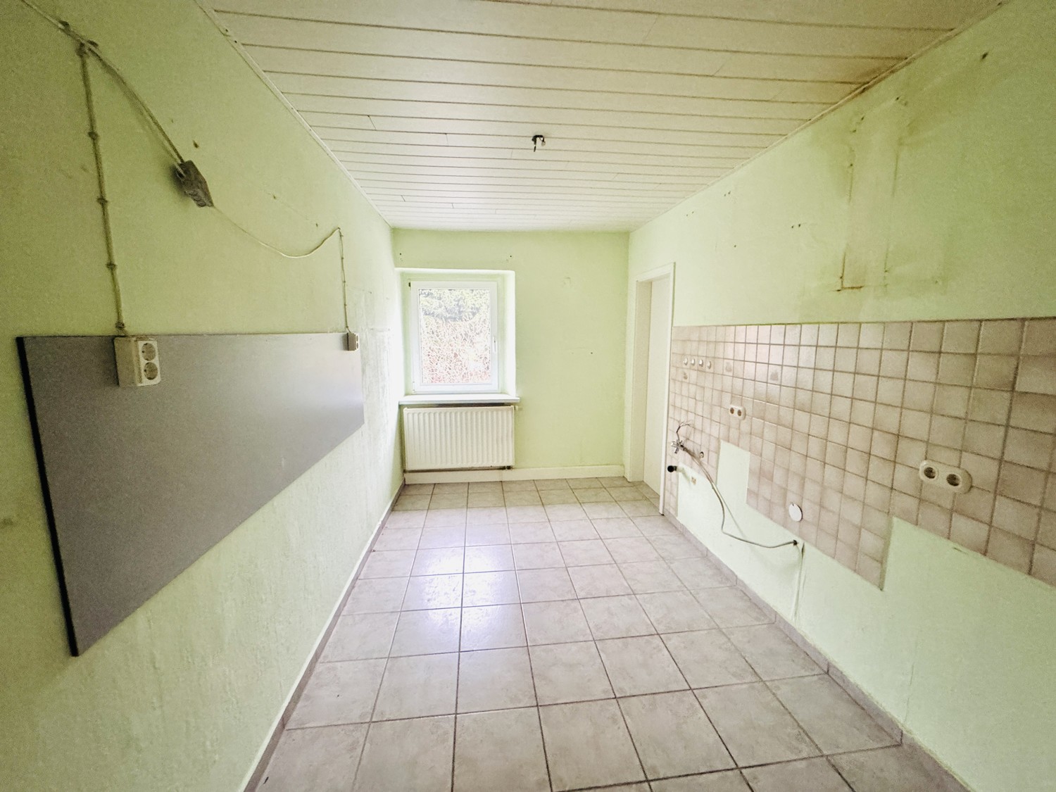 Rechte Wohnung Küche