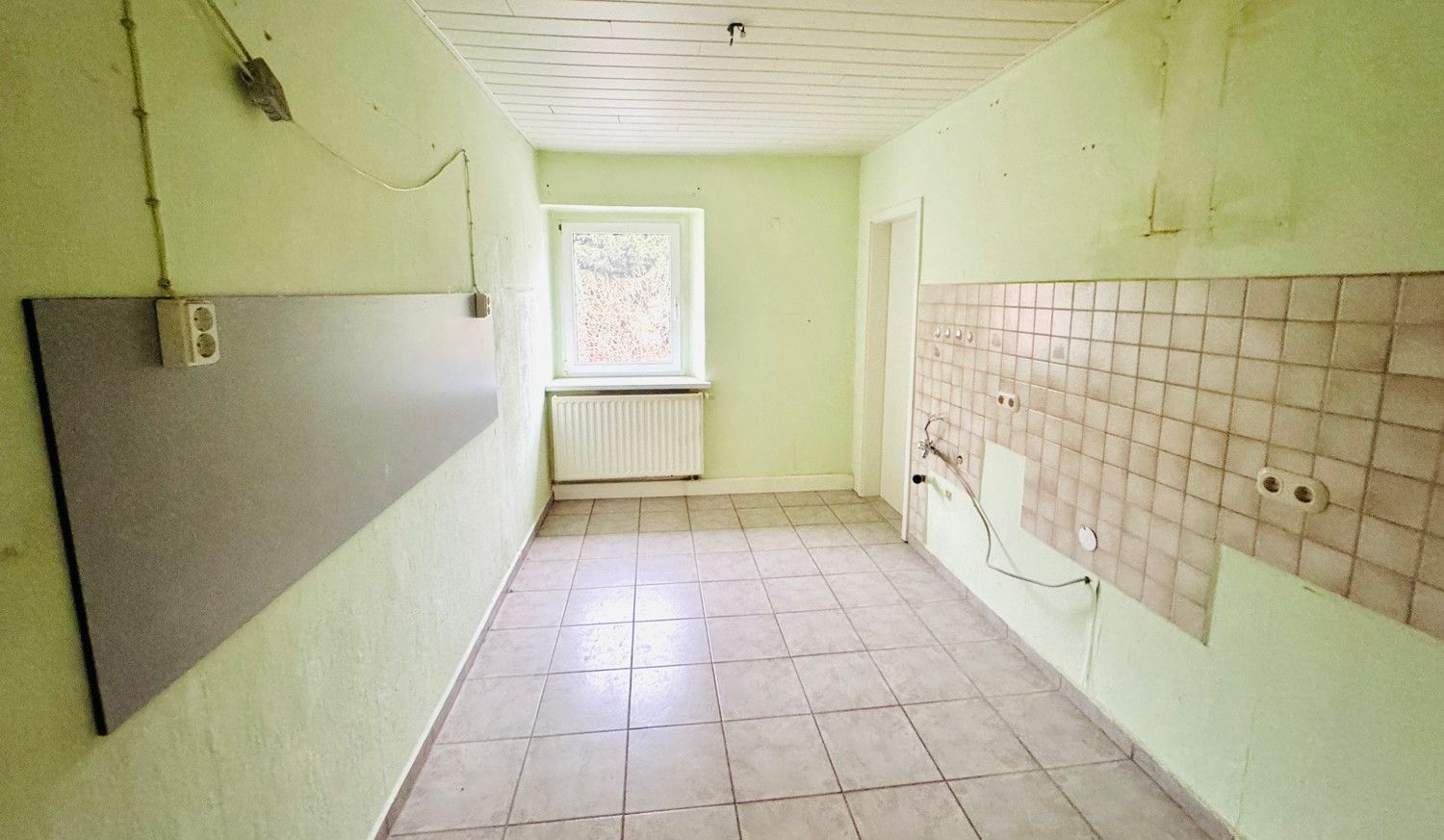 Rechte Wohnung Küche