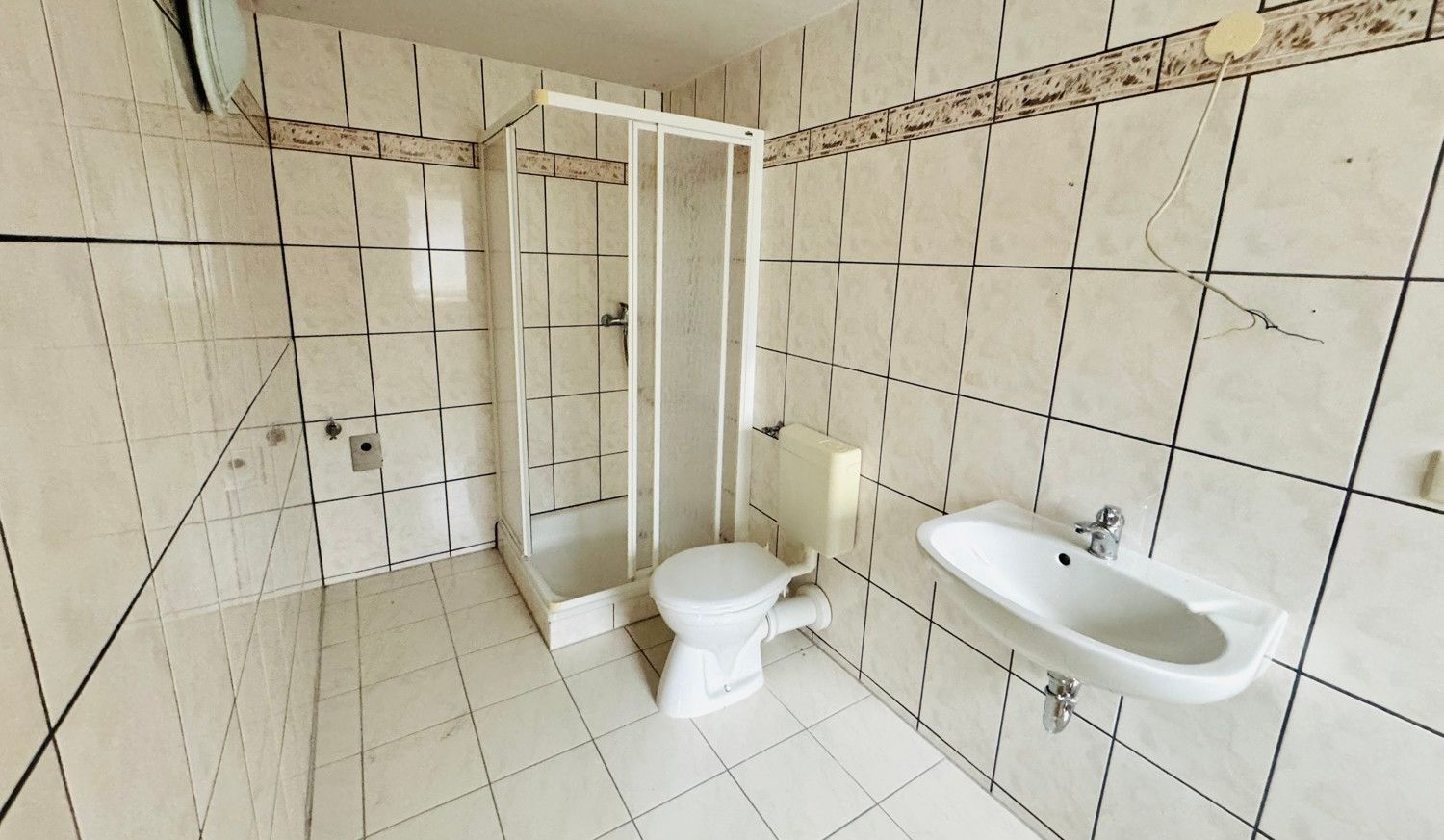Bad Einliegerwohnung