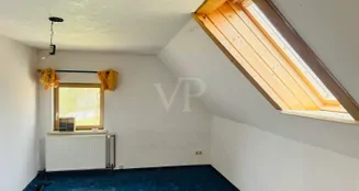 von_poll_real_estate_property_25382012_image_13