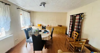 von_poll_real_estate_property_25382012_image_8