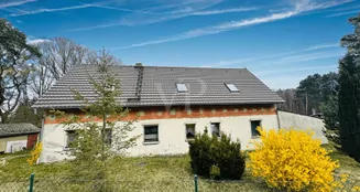 von_poll_real_estate_property_25382012_image_3