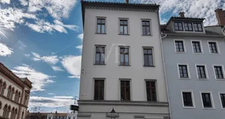 von_poll_real_estate_property_25382017_image_0