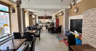 von_poll_real_estate_property_25382017_image_18