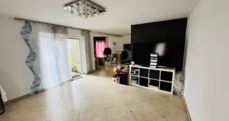 von_poll_real_estate_property_25382016_image_9