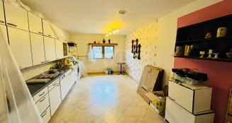 von_poll_real_estate_property_25382016_image_13