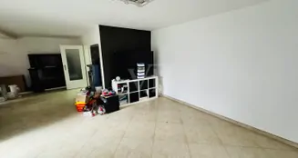 von_poll_real_estate_property_25382016_image_10