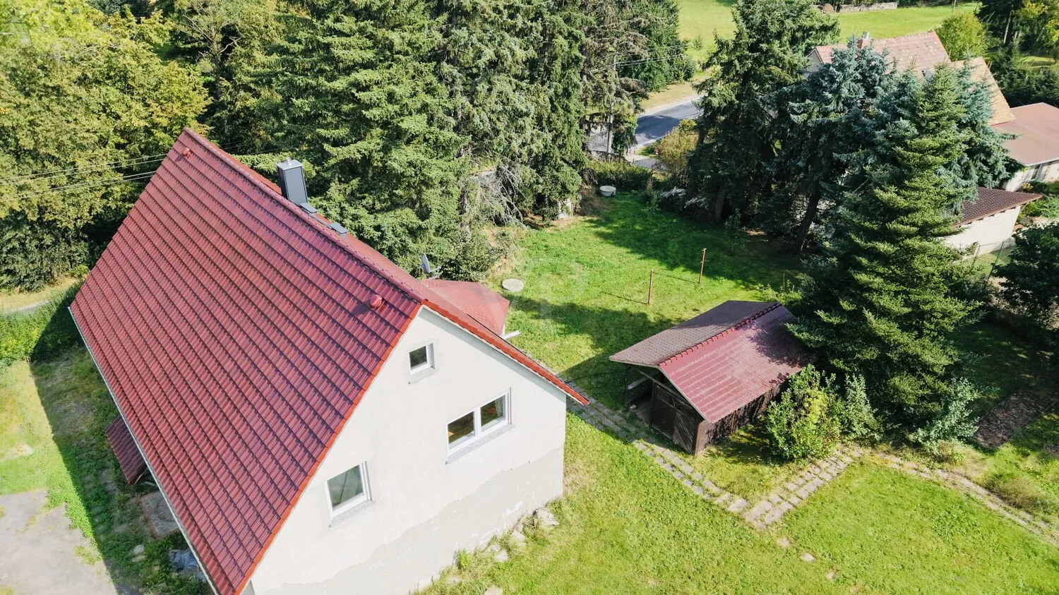 Haus mit Blick in den Garten