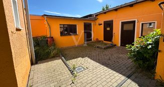 von_poll_real_estate_property_25382026_image_18