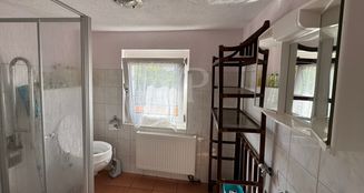 von_poll_real_estate_property_25382026_image_14