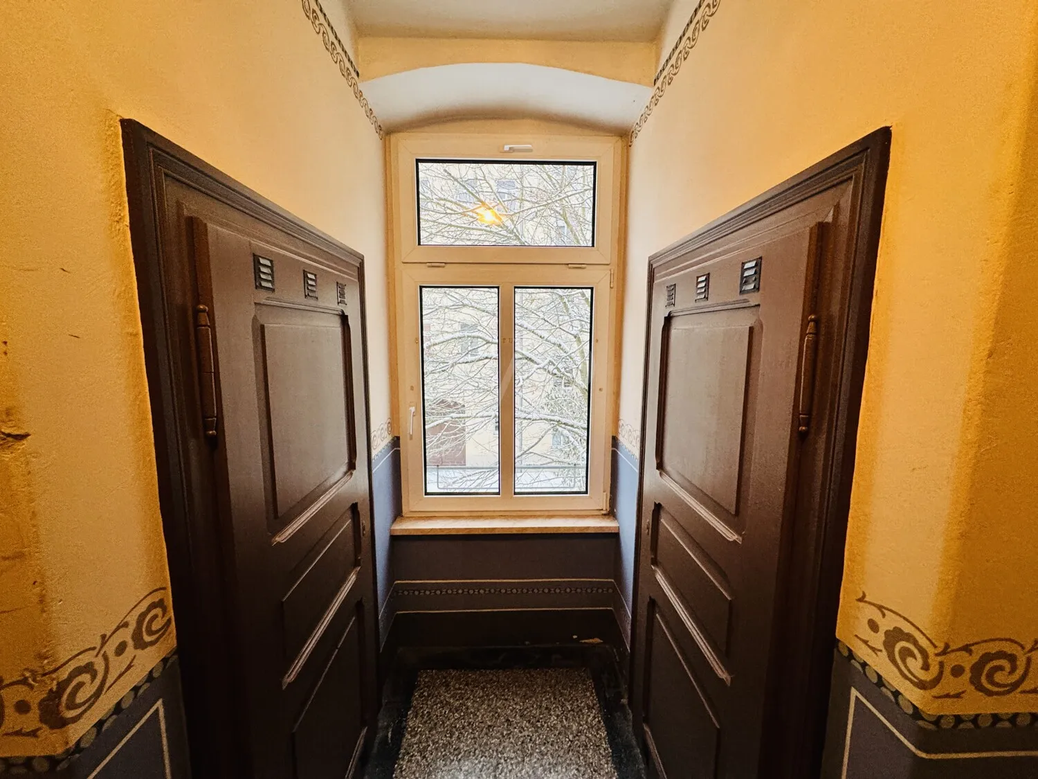 Abstellkammer im Treppenhaus