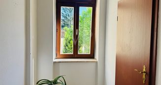 von_poll_real_estate_property_25382021_image_2