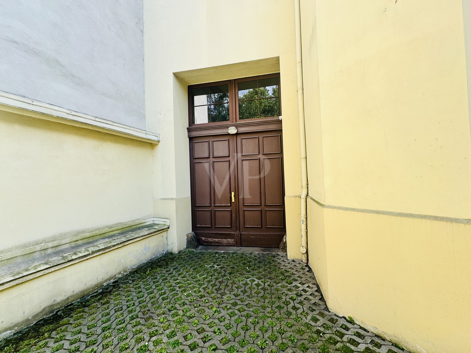 Tür Hof
