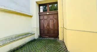 von_poll_real_estate_property_25382023_image_6