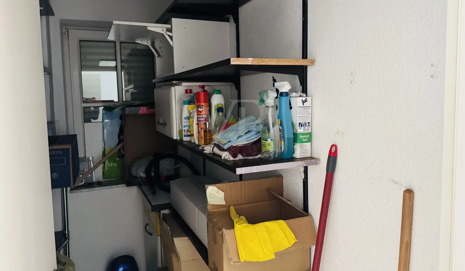 Speisekammer Küche EG