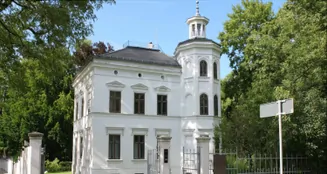 von_poll_real_estate_property_26382001_image_0