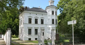 von_poll_real_estate_property_26382001_image_1