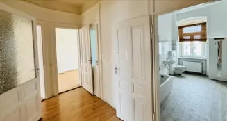 von_poll_real_estate_property_26382006_image_0