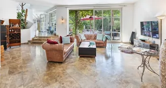 von_poll_real_estate_property_24144011_image_2