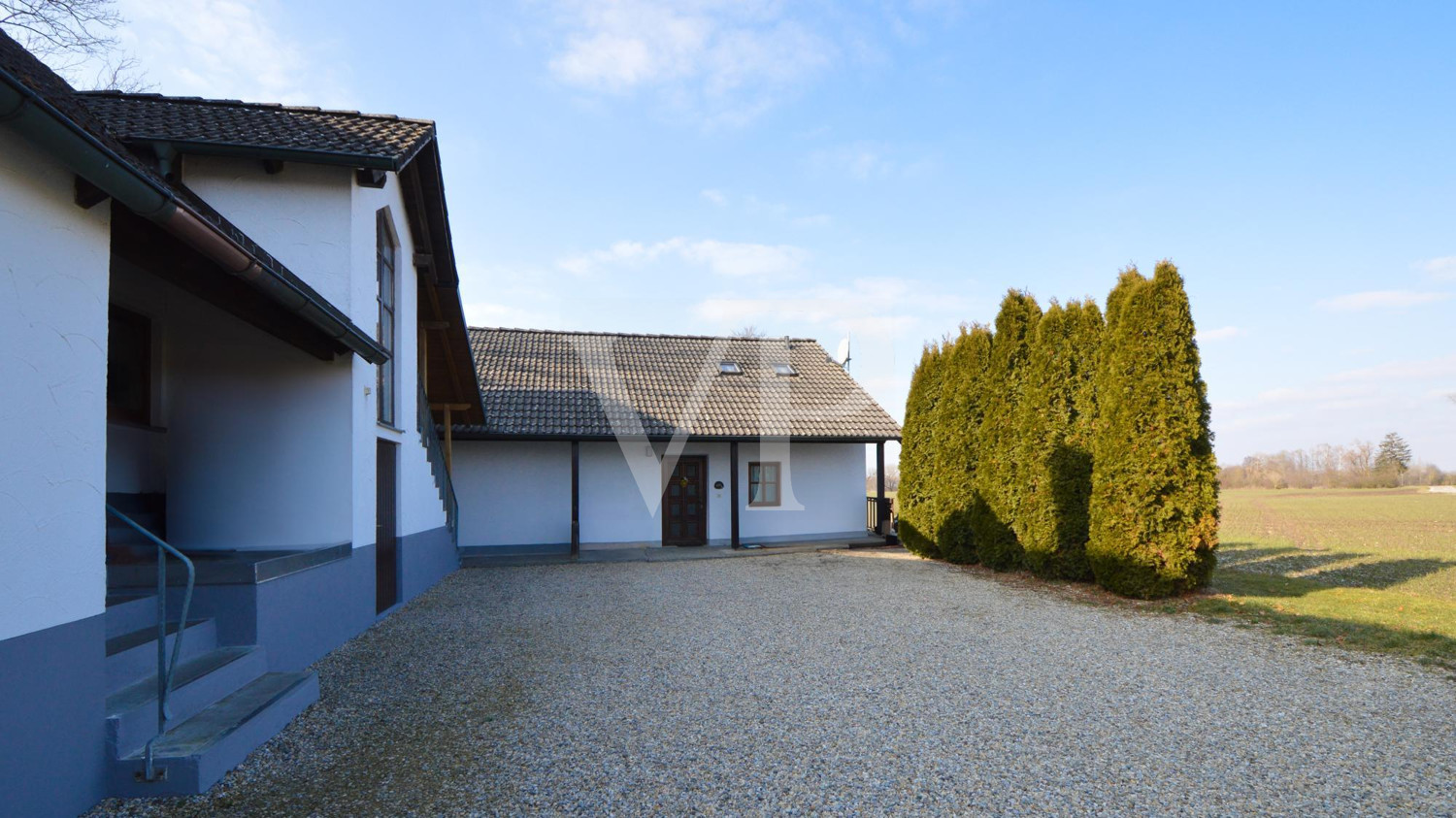 Hof Rückseite