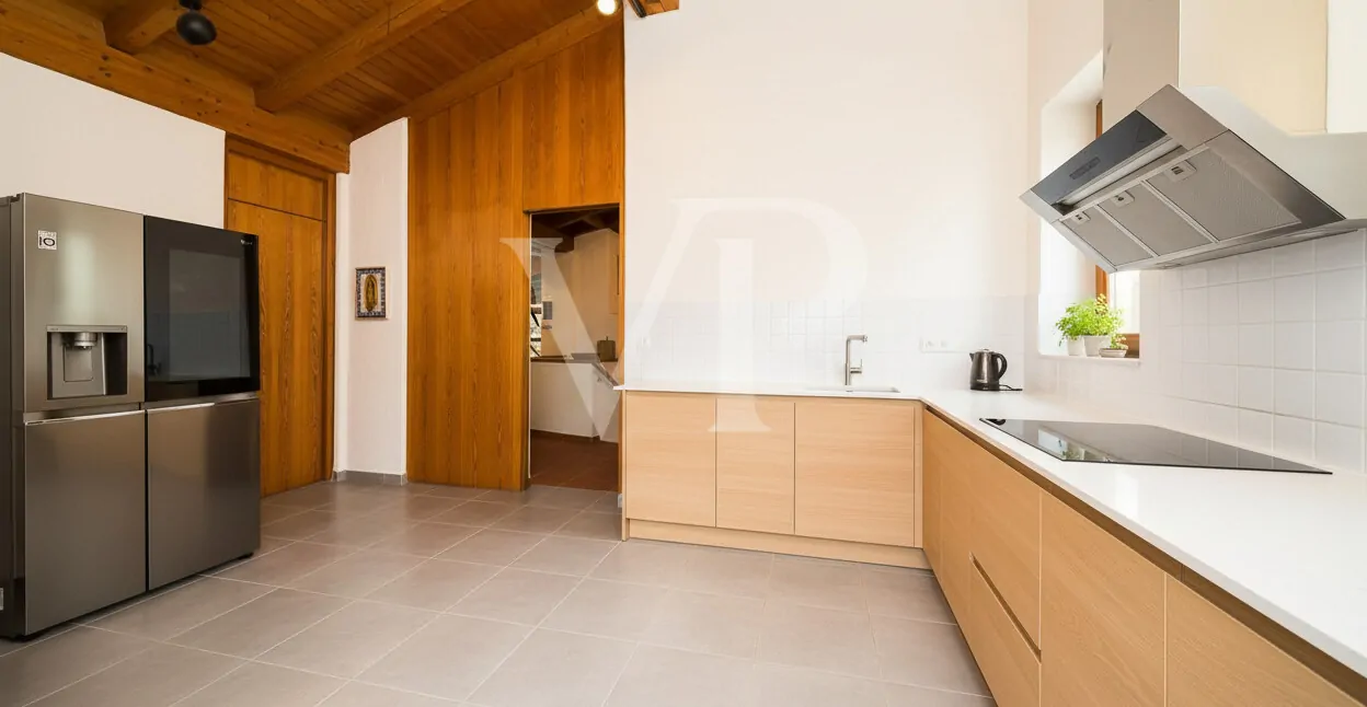 Küche Seite 1 KI virtual staging