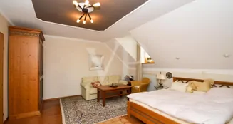 von_poll_real_estate_property_25149058_image_20