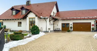 von_poll_real_estate_property_25149058_image_0