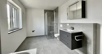 von_poll_real_estate_property_24172009_image_8