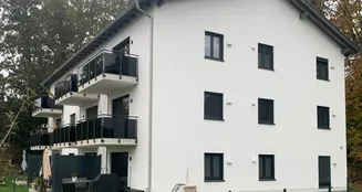 von_poll_real_estate_property_24172009_image_0