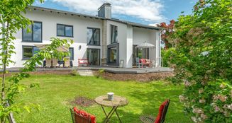 von_poll_real_estate_property_24172024_image_1