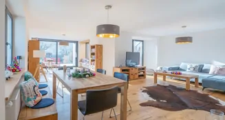 von_poll_real_estate_property_24172024_image_7