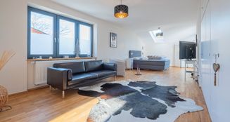 von_poll_real_estate_property_24172024_image_12