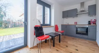 von_poll_real_estate_property_24172024_image_19