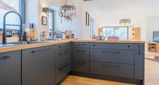 von_poll_real_estate_property_24172024_image_9