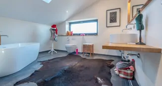 von_poll_real_estate_property_24172024_image_13