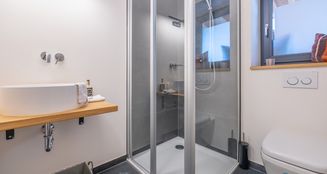 von_poll_real_estate_property_24172024_image_21