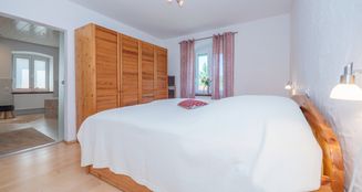 von_poll_real_estate_property_25172004_image_16