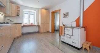 von_poll_real_estate_property_25172004_image_10